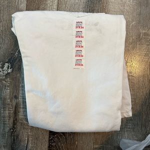 White 501 Jeans New w/tags, 31 x 34